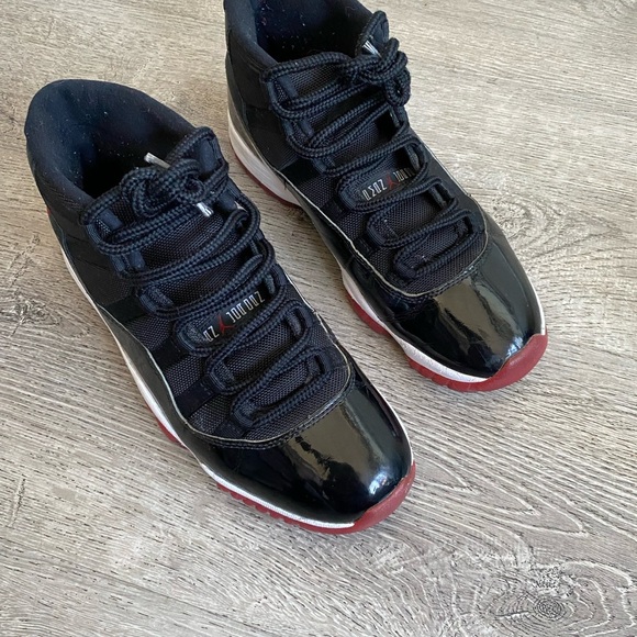 JORDAN 11 RETRO BRED SNEAKERS - Picture 3 of 17